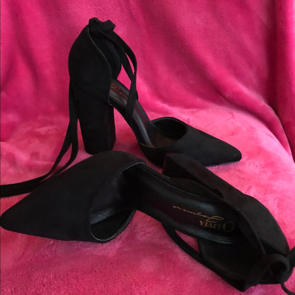 NEW Olivia Ferguson Wrap Tie Heels